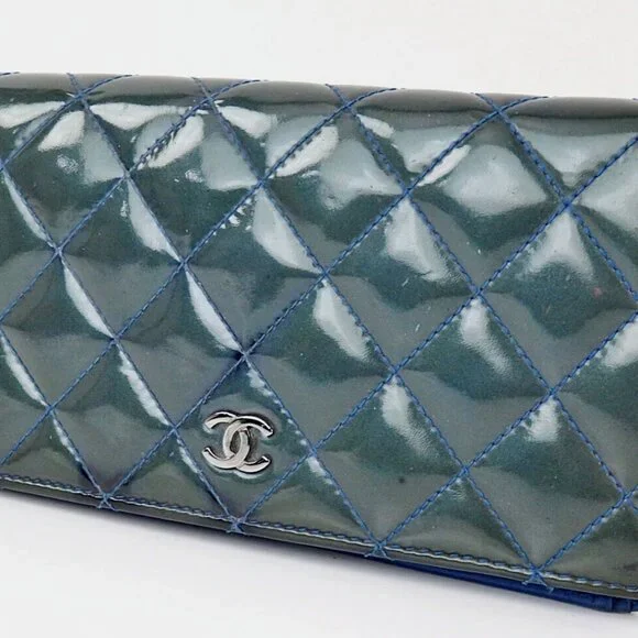 Authentic CHANEL Green Quilted Patent Leather CC Long Wallet Coin Purse
